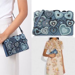 Authentic Hayden Heart Coach Clutch | Beautiful